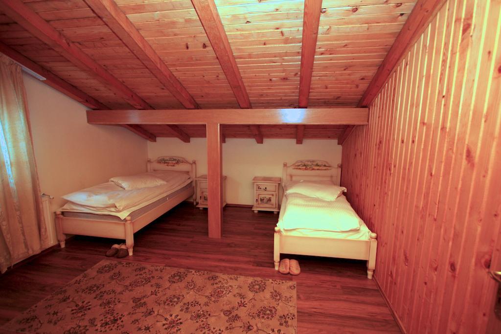 Pensiune Maria Rucăr Kamer foto